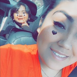 Meet your Posher, Ana m